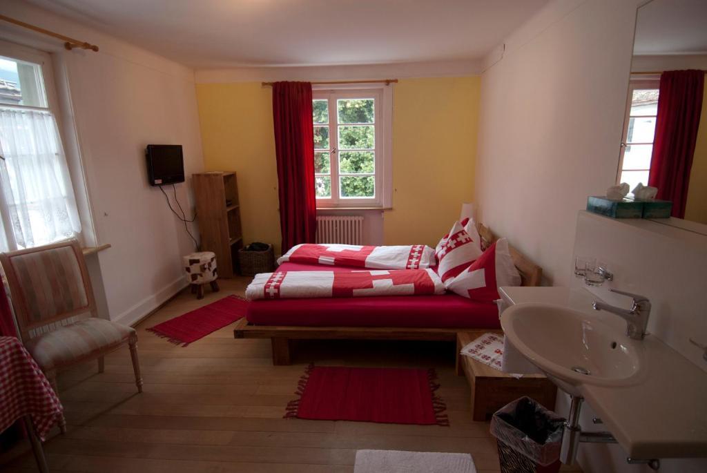 Victor'S Bed & Breakfast Maienfeld Room photo